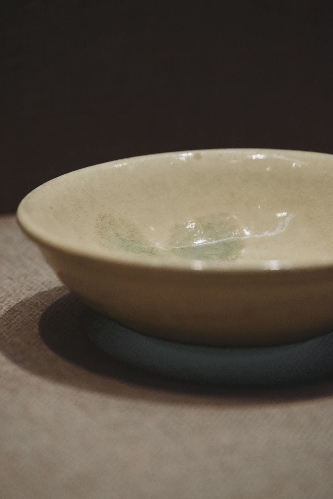 淡い釉薬の茶碗